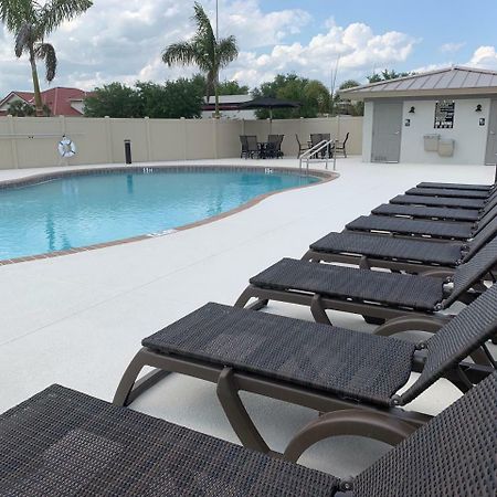 Mainstay Suites Sarasota I-75 Fruitville ภายนอก รูปภาพ