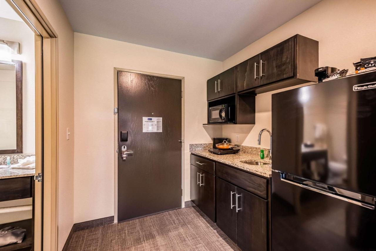 Mainstay Suites Sarasota I-75 Fruitville ภายนอก รูปภาพ