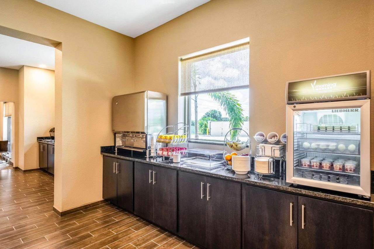 Mainstay Suites Sarasota I-75 Fruitville ภายนอก รูปภาพ